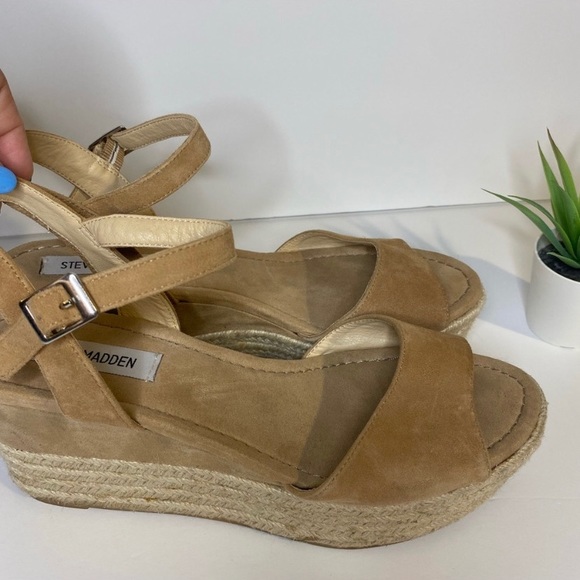Steve Madden Women Wedges Sandals - Picture 4 of 7